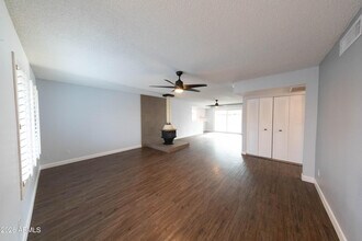 2625 S Los Feliz Dr in Tempe, AZ - Building Photo - Building Photo
