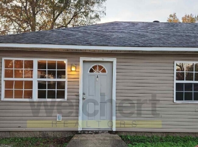 property at 107 N 5th St