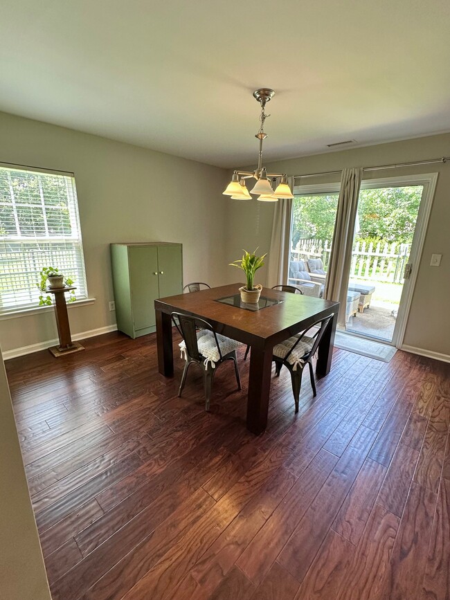 809 Roni Ct in Cary, NC - Building Photo - Building Photo