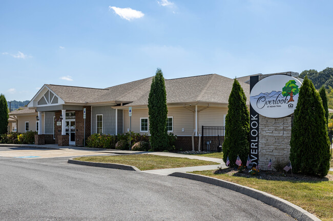 Overlook at Indian Trail in Kingsport, TN - Foto de edificio - Building Photo