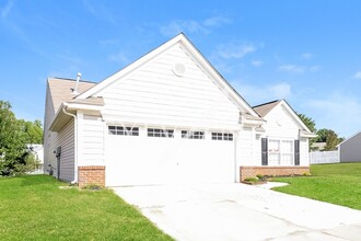 2501 Sweet Birch Ct in Gastonia, NC - Foto de edificio - Building Photo