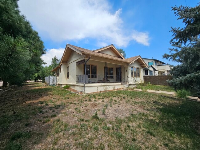 property at 1806 W Yampa St