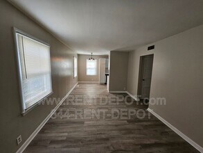 2821 Taylor Ave in Evansville, IN - Building Photo - Building Photo