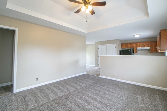 1629 Hannibal Dr in Oak Grove, KY - Building Photo - Building Photo