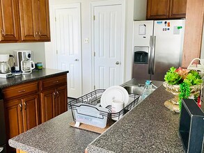 1501 Harwich Dr in Baton Rouge, LA - Building Photo - Building Photo