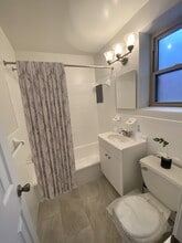 Rocklin Park Apartments in Rockville, MD - Foto de edificio - Building Photo