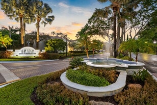 Solara At Wellington in Wellington, FL - Building Photo