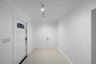 710 NW 78th Ave in Pembroke Pines, FL - Building Photo - Building Photo