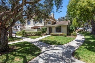 3730 Carmel View Rd in San Diego, CA - Foto de edificio - Building Photo