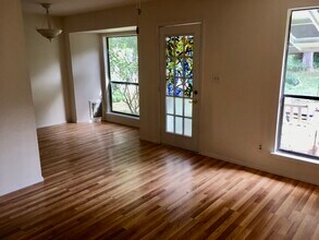 2017 Nevada St in San Marcos, TX - Building Photo - Building Photo