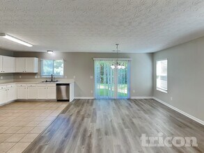 186 Silver Fox Trail in Dallas, GA - Foto de edificio - Building Photo