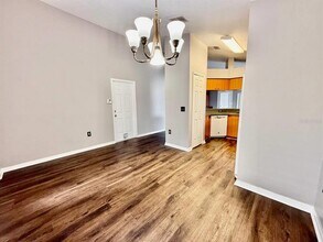 6959 S Manhattan Ave in Tampa, FL - Building Photo - Building Photo