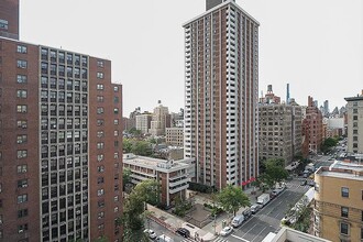 205 W 88th St in New York, NY - Building Photo - Building Photo