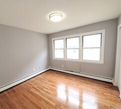 437 Elmora Avenue in Elizabeth, NJ - Building Photo - Building Photo