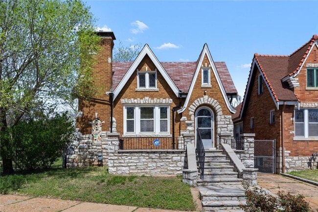 property at 5257 Oleatha Ave