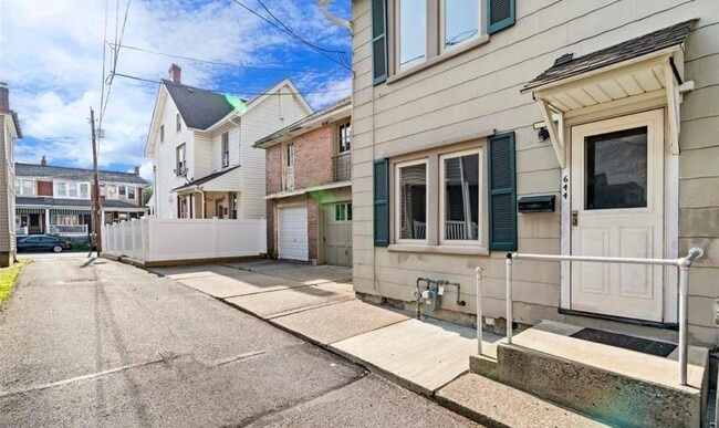 644 Franklin Alley in Bethlehem, PA - Building Photo - Building Photo