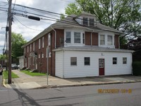 301 N York St in Pottstown, PA - Building Photo - Building Photo