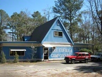 151 W Chewalla Creek Dr in Eufaula, AL - Building Photo