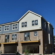 Webster Place in Highwood, IL - Foto de edificio - Building Photo