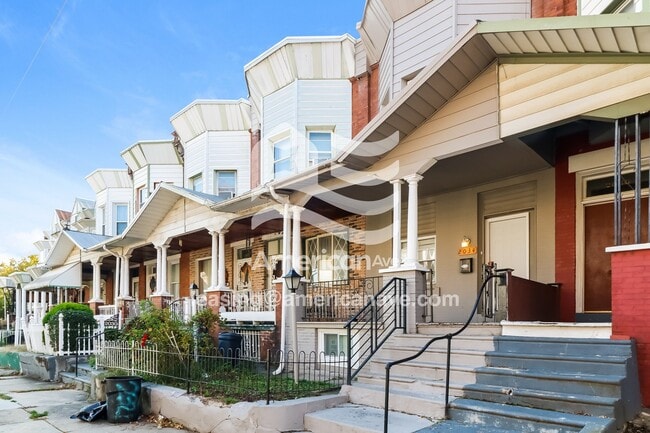 2034 W Atlantic St in Philadelphia, PA - Foto de edificio - Building Photo