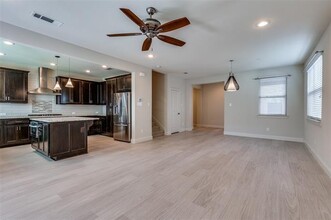 405 Templeton Dr in Fort Worth, TX - Building Photo - Building Photo