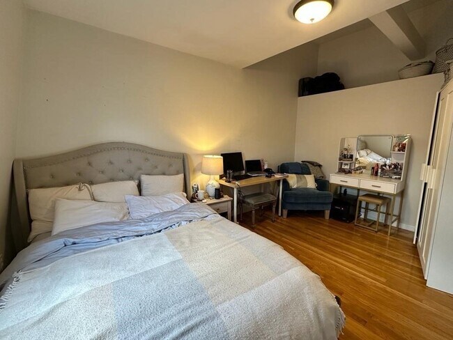 2 Hingham St in Cambridge, MA - Building Photo - Building Photo
