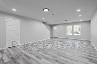 5820 Grayson St in Fort Worth, TX - Building Photo - Building Photo