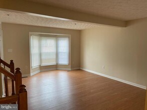 147 Foxview Dr in Glen Burnie, MD - Building Photo - Building Photo