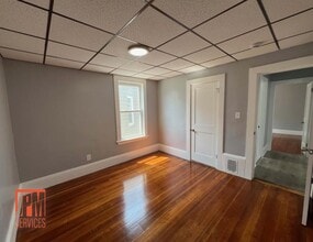 5 Haddington Pl in Lynn, MA - Building Photo - Building Photo