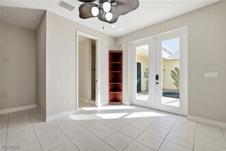 1012 SE 5th Terrace in Cape Coral, FL - Building Photo - Building Photo