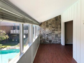 2574 Marilee Ln in Houston, TX - Building Photo - Building Photo