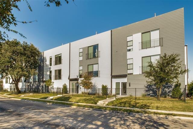 property at 4901 Live Oak St