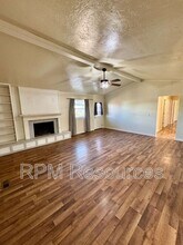 10449 Dover Dr in Yukon, OK - Building Photo - Building Photo