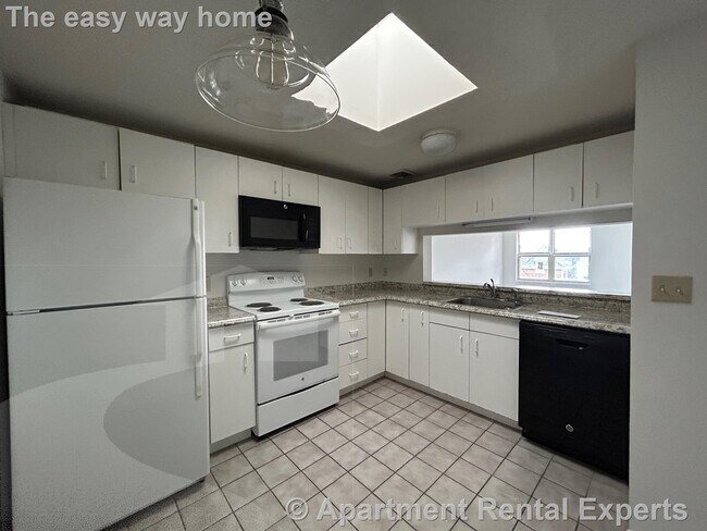 175 Beacon St in Somerville, MA - Building Photo - Building Photo