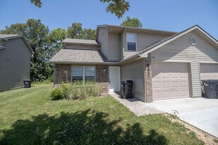 1405 Greensboro Dr in Columbia, MO - Building Photo