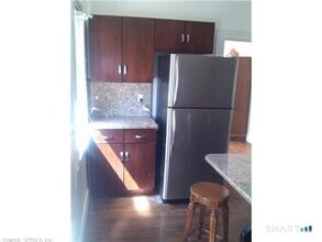 347 Sherman Ave in New Haven, CT - Building Photo - Building Photo