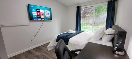 8029 240th St SW in Edmonds, WA - Building Photo - Building Photo