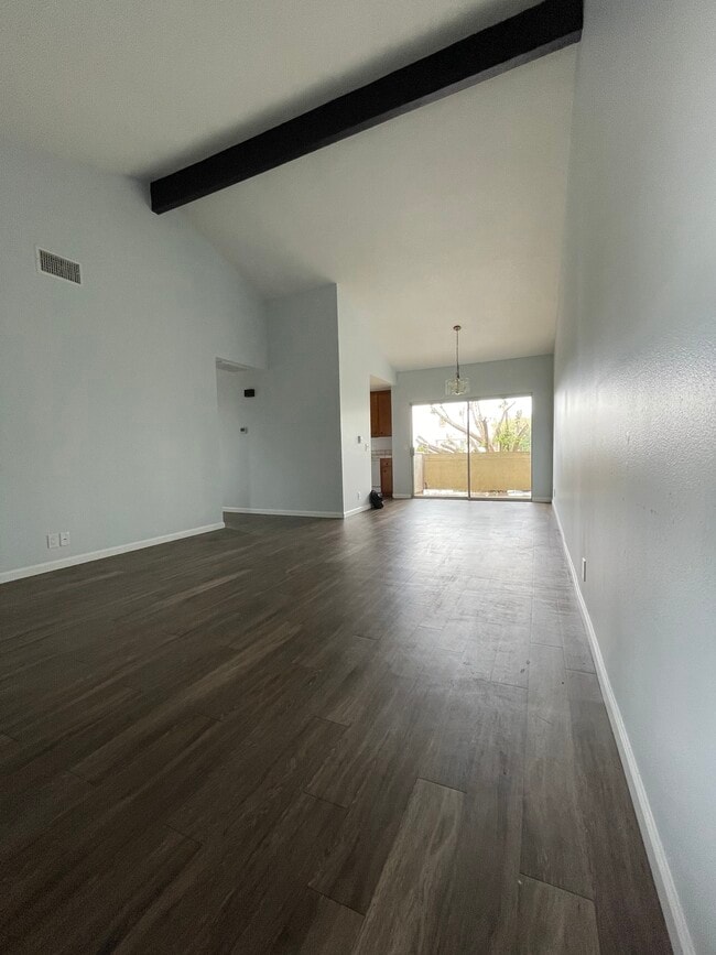 315 N Pico Ave, Unit 315 N. Pico in Fallbrook, CA - Foto de edificio - Building Photo