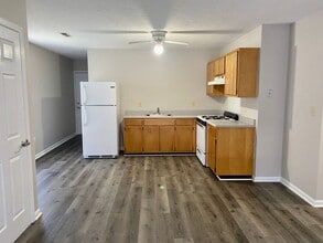 2433 Slevin St in Louisville, KY - Building Photo - Building Photo