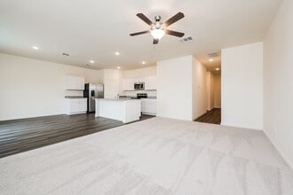 3530 Penhurst Grn in Porter, TX - Foto de edificio - Building Photo