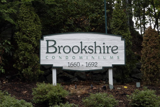 Brookshire Condominiums in Bellevue, WA - Building Photo - Other