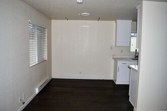 9724 6th Ave NW in Seattle, WA - Foto de edificio - Building Photo