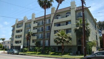 Magnolia Terrace Apartments in Valley Village, CA - Building Photo