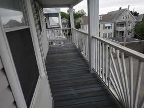 12 Silvey Pl, Unit 1 in Somerville, MA - Building Photo - Building Photo