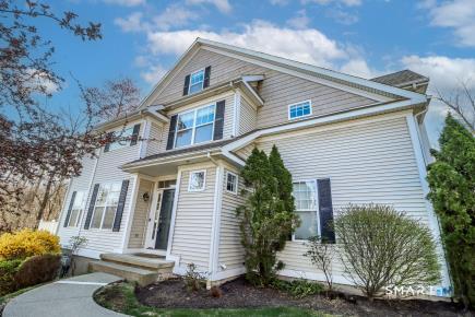 26 Woodcrest Ln in Danbury, CT - Building Photo - Building Photo