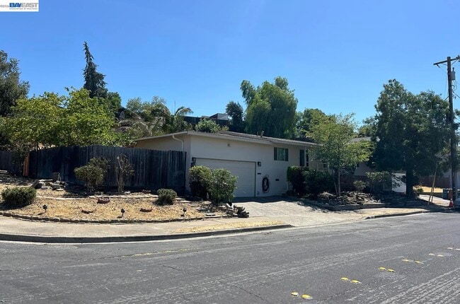 632 Shaddick Dr