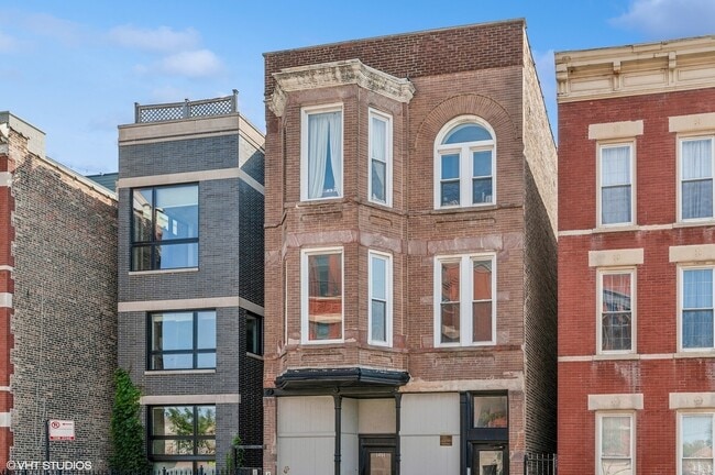 property at 1451 W Augusta Blvd