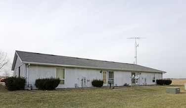 415 W Jefferson St in Gardner, IL - Foto de edificio - Building Photo