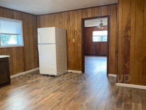 2050 Main St in Grand Ridge, FL - Building Photo - Building Photo