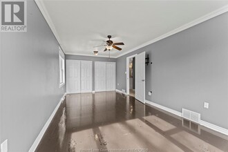 1450 Hickory Rd in Windsor, ON - Building Photo - Building Photo